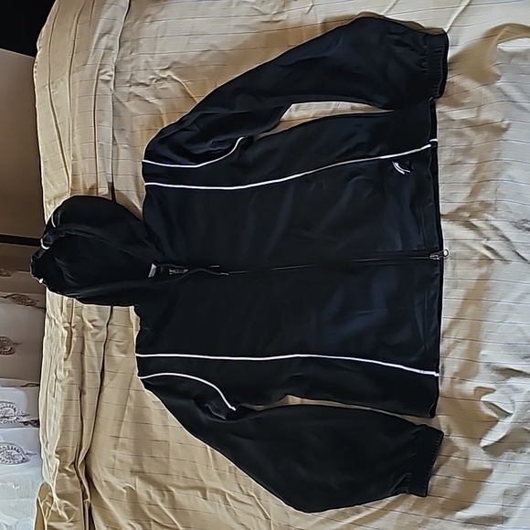 Black and white jacket - Picture 1 of 14